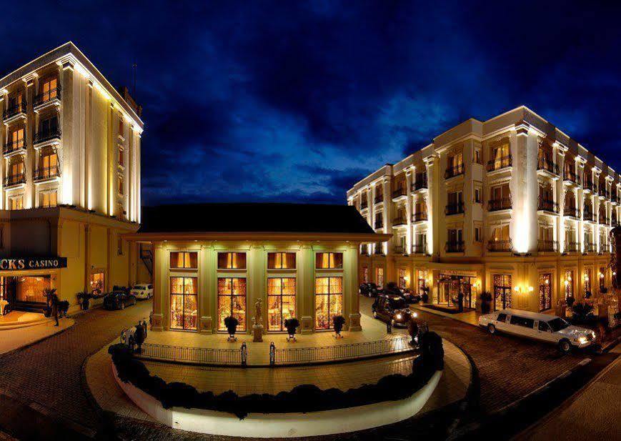 Ξενοδοχείο Rocks & Casino