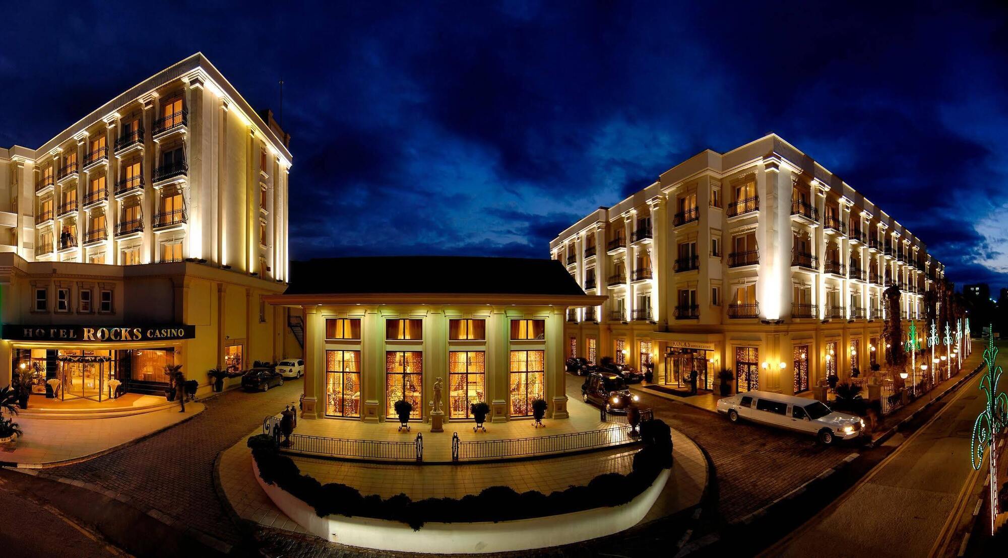 Ξενοδοχείο Rocks & Casino 5*