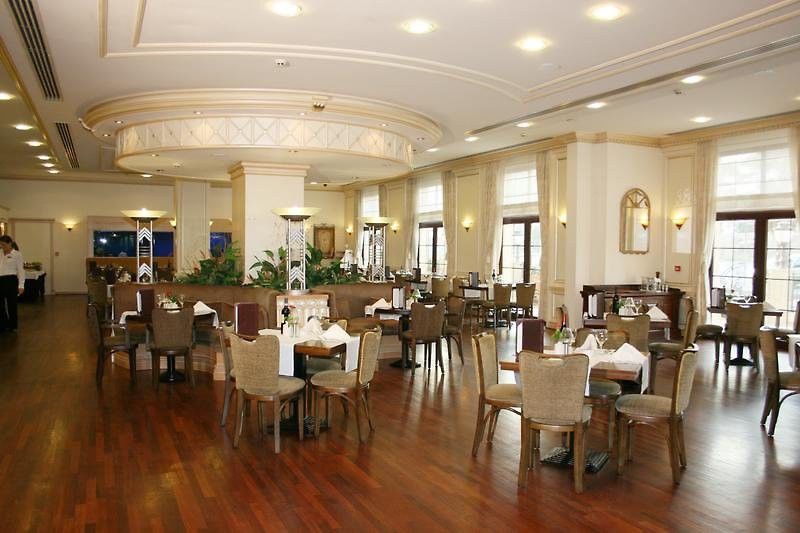 Rocks & Casino Отель Кирения